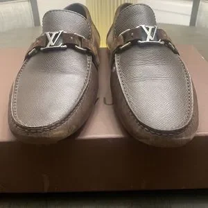 Louis Vuitton | Shoes | In Good Condition Only Worn About 8  display picture 3